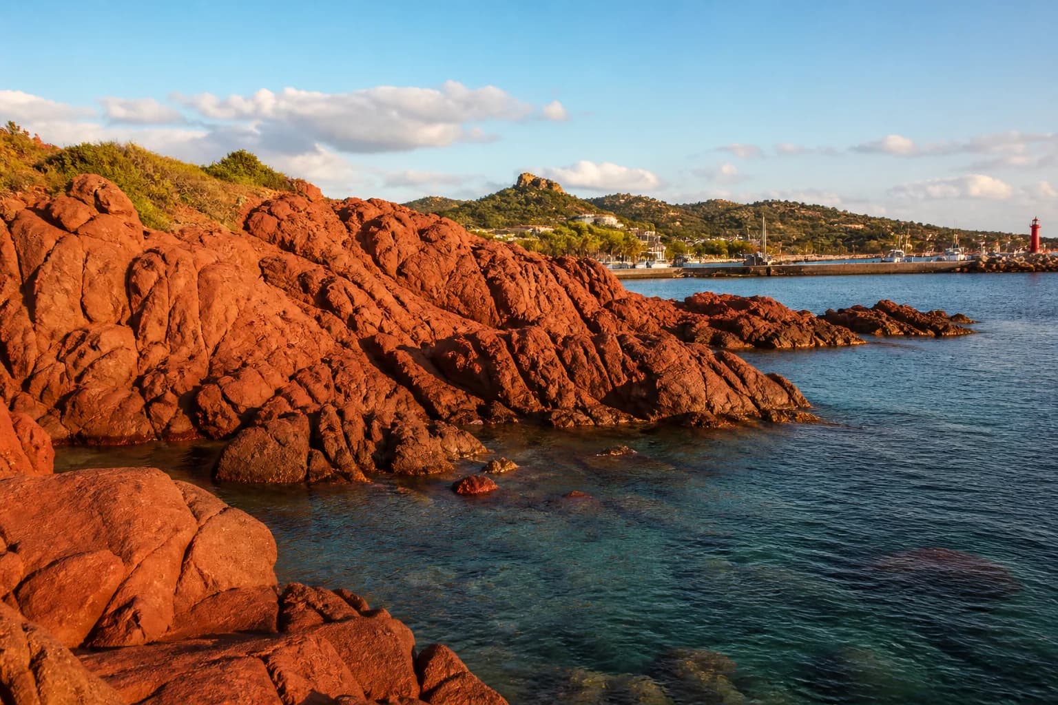 Red rocks and clear sea on the Arbatax coast