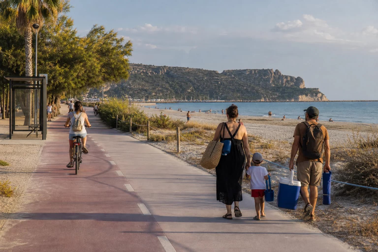 Poetto promenade and cycle path in Cagliari